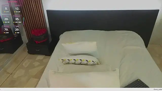 emmi collinss online show from 08/07/26, 07:49