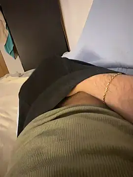 yesirrrr111 online show from 03/18/26, 04:10