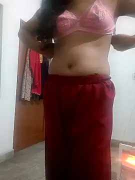 Snapshot of Anamika-singhania chatting on 12/16/25, 04:28 Anamika-singhania online show from 12/16/25, 04:28