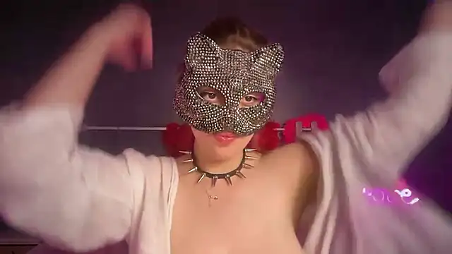 Lunahadidd online show from 02/28/26, 07:15