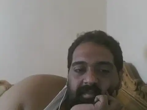 elpoop7305 online show from 11/28/25, 12:02