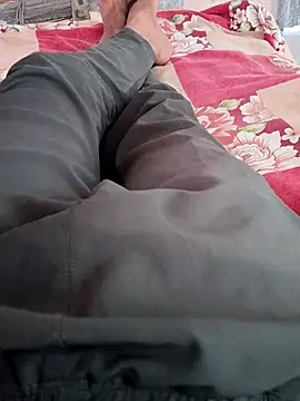 INTERNATIONAL0001 online show from 10/20/25, 03:29