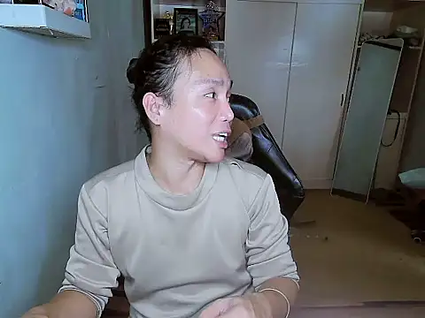 Snapshot of YourNikkieXxx chatting on 12/04/25, 07:06 YourNikkieXxx online show from 12/04/25, 07:06