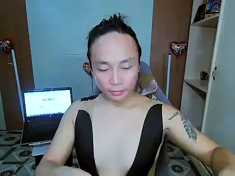 Snapshot of YourNikkieXxx chatting on 02/04/26, 10:21 YourNikkieXxx online show from 02/04/26, 10:21