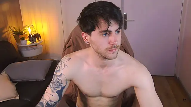 Oscar Miller  online show from 03/25/26, 05:24