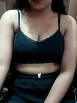 Malikaa-baby5 online show from 11/26/25, 09:38