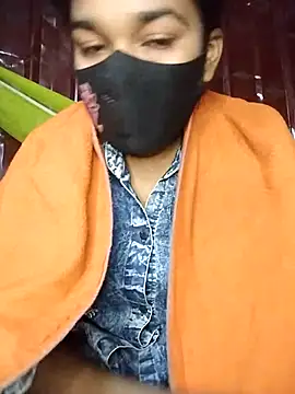 kiron204279 online show from 12/04/25, 04:16