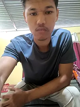 Snapshot of Dev_is_Horny chatting on 10/27/25, 08:29 Dev is Horny online show from 10/27/25, 08:29