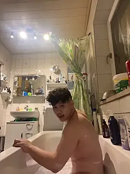 Kingpowerlittel online show from 02/16/26, 06:04