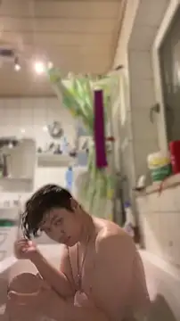 Kingpowerlittel online show from 04/07/26, 07:03