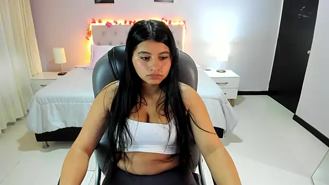 Snapshot of Miss_Cataleya__ chatting on 04/27/26, 11:41 Miss Cataleya online show from 04/27/26, 11:41