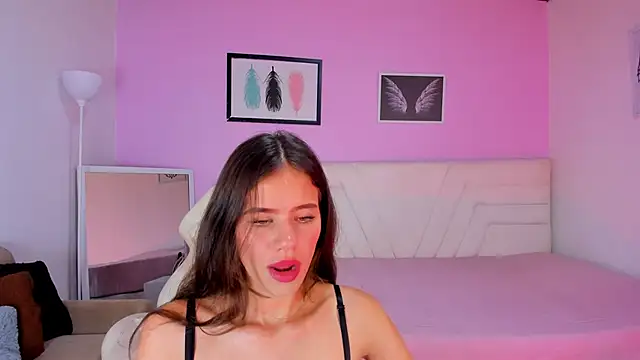 Snapshot of fressittalove01 chatting on 10/06/25, 01:19 fressittalove01 online show from 10/06/25, 01:19