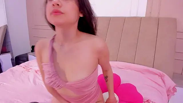 Snapshot of ameliiaa_smith chatting on 06/05/26, 10:48 ameliiaa smith online show from 06/05/26, 10:48