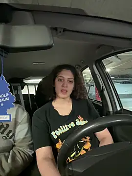 DreamThickCouple online show from 04/16/26, 08:42