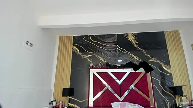 VioletRose as online show from 12/02/25, 09:10