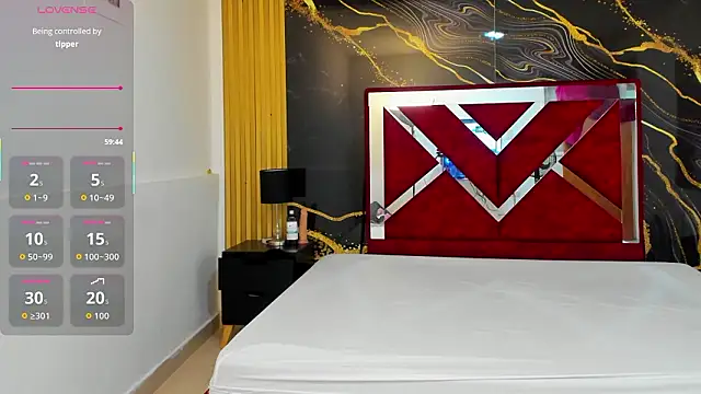 VioletRose as online show from 02/19/26, 07:43