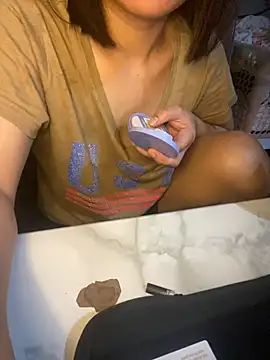 QuinRheana online show from 11/20/25, 06:40