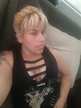 toomuchofafreak online show from 07/15/26, 04:12
