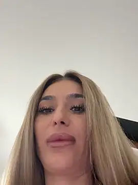 KaseyQuinn  online show from 10/27/25, 08:29