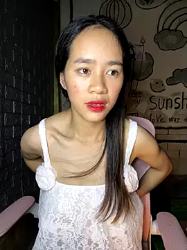 TiNa 04 online show from 09/17/25, 09:22