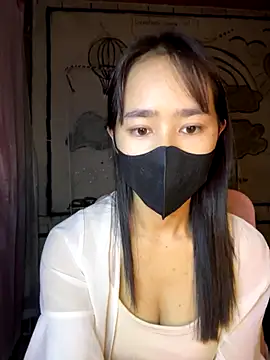 TiNa 04 online show from 11/05/25, 11:49