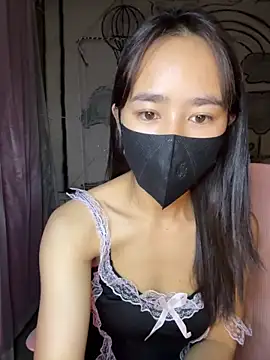 TiNa 04 online show from 12/17/25, 12:16