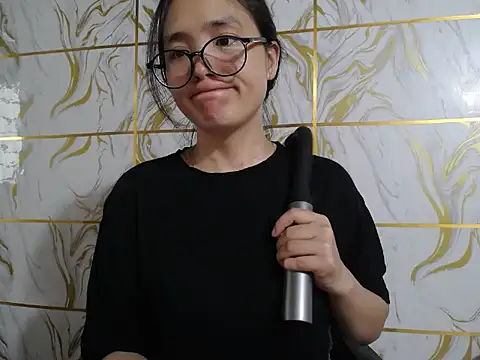 Lyzizi lovely09 online show from 06/30/26, 04:46