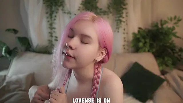 ElizSpieth online show from 11/28/25, 01:30