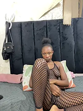 LonelyQueenxx25 online show from 03/07/26, 07:44