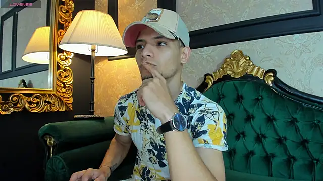 Snapshot of AlessandroKiing chatting on 04/11/26, 07:07 AlessandroKiing online show from 04/11/26, 07:07