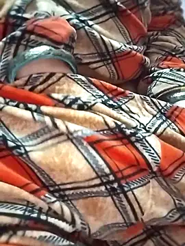 rani8008 online show from 11/24/25, 04:40