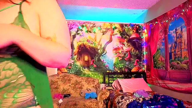 Princess  Kitty   online show from 10/28/25, 03:58