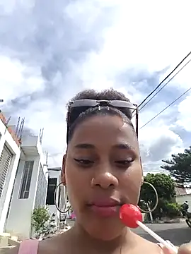 Snapshot of Mia-sensual chatting on 09/20/25, 07:15 Mia-sensual online show from 09/20/25, 07:15