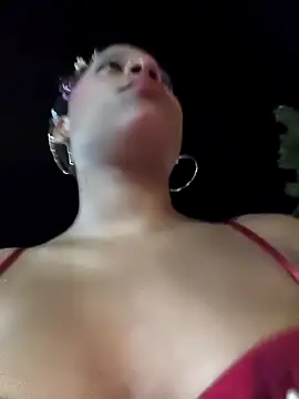 Snapshot of Mia-sensual chatting on 09/26/25, 01:53 Mia-sensual online show from 09/26/25, 01:53