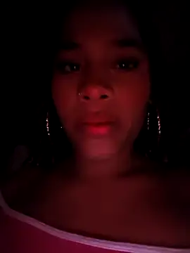 Snapshot of Mia-sensual chatting on 09/28/25, 04:51 Mia-sensual online show from 09/28/25, 04:51