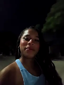 Snapshot of Mia-sensual chatting on 10/07/25, 04:20 Mia-sensual online show from 10/07/25, 04:20