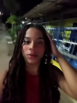 Snapshot of Mia-sensual chatting on 10/14/25, 04:35 Mia-sensual online show from 10/14/25, 04:35