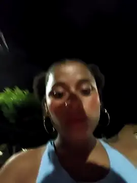 Snapshot of Mia-sensual chatting on 10/23/25, 04:23 Mia-sensual online show from 10/23/25, 04:23