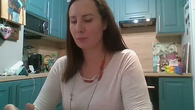 ALICAINWONDERLAND online show from 11/06/25, 04:30