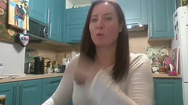 ALICAINWONDERLAND online show from 11/19/25, 05:57