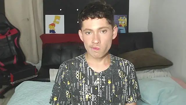 Snapshot of elfernh chatting on 09/21/25, 07:32 elfernh online show from 09/21/25, 07:32