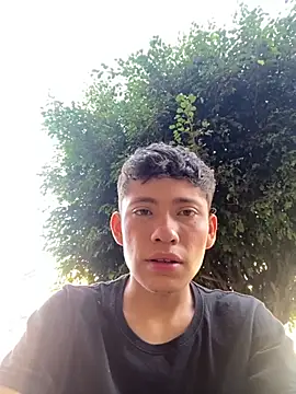 Snapshot of elfernh chatting on 10/19/25, 09:26 elfernh online show from 10/19/25, 09:26