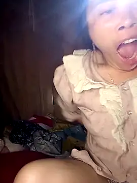 CoMay003 online show from 04/10/26, 08:24