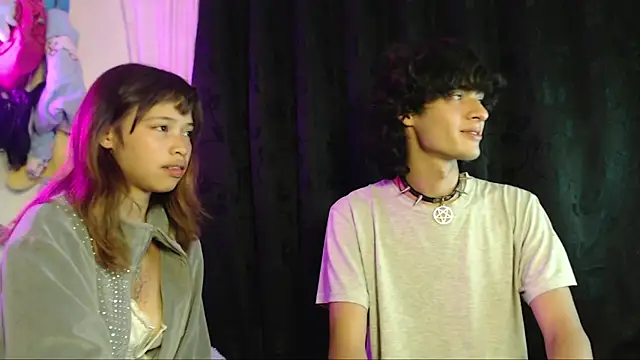 MixiPeach online show from 04/14/26, 02:17