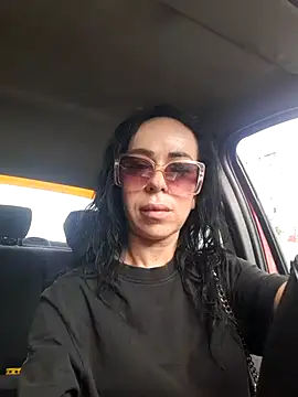 Snapshot of Rosaliemilaxxx chatting on 10/11/25, 10:58 Rosaliemilaxxx online show from 10/11/25, 10:58
