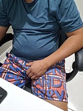 Carloskasado online show from 10/23/25, 11:35