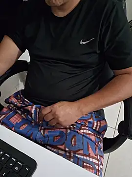 Carloskasado online show from 11/04/25, 04:50