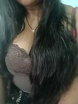 Snapshot of Anjali-bhabhi chatting on 03/11/26, 06:41 Anjali-bhabhi online show from 03/11/26, 06:41