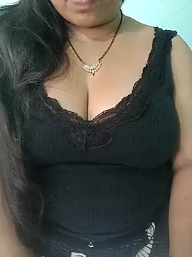 Snapshot of Anjali-bhabhi chatting on 03/12/26, 06:52 Anjali-bhabhi online show from 03/12/26, 06:52