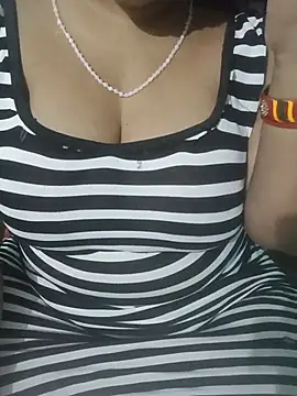 Snapshot of Anjali-bhabhi chatting on 07/22/26, 07:27 Anjali-bhabhi online show from 07/22/26, 07:27